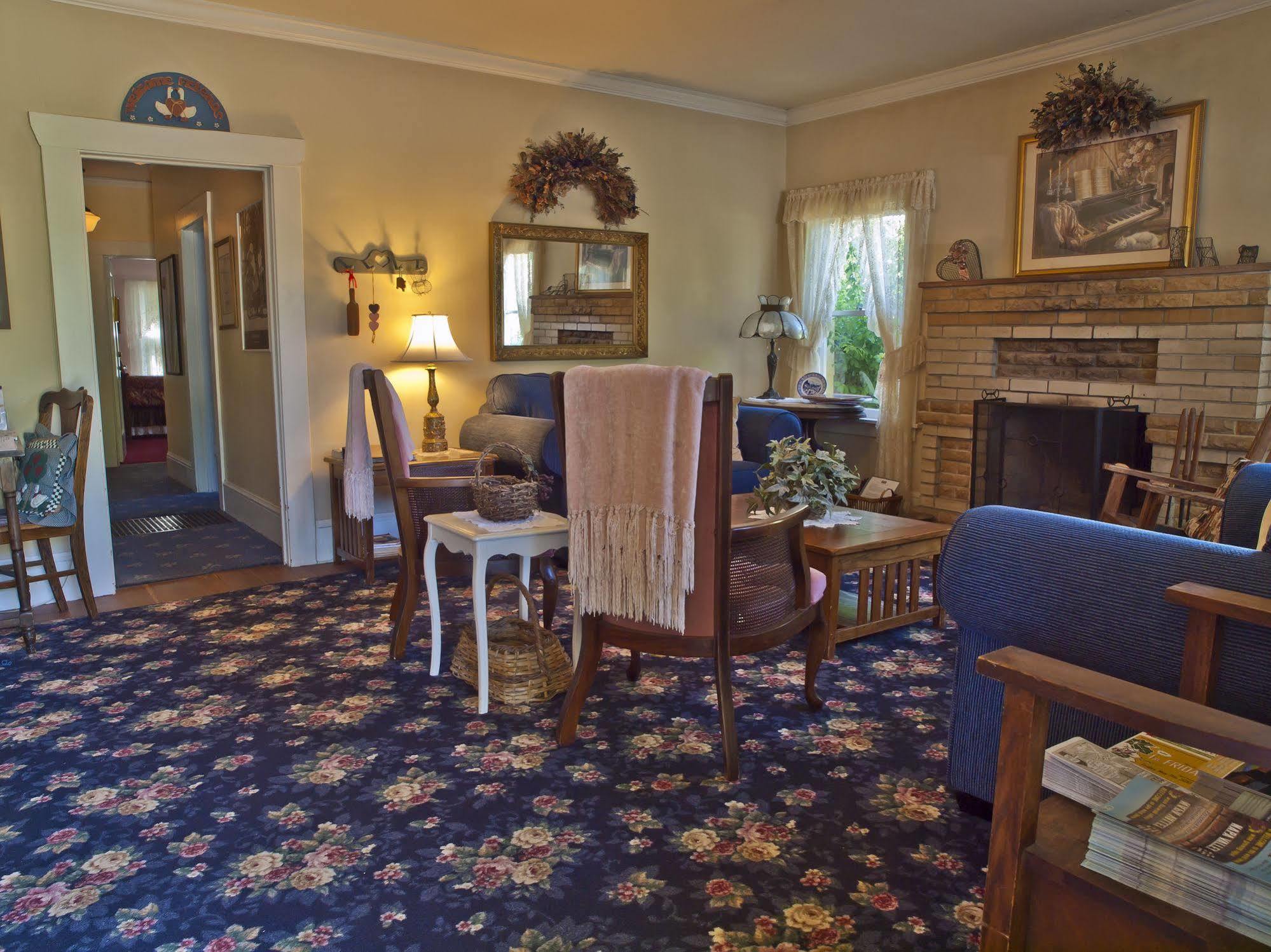 Shady Oaks Country Inn St. Helena Exterior foto