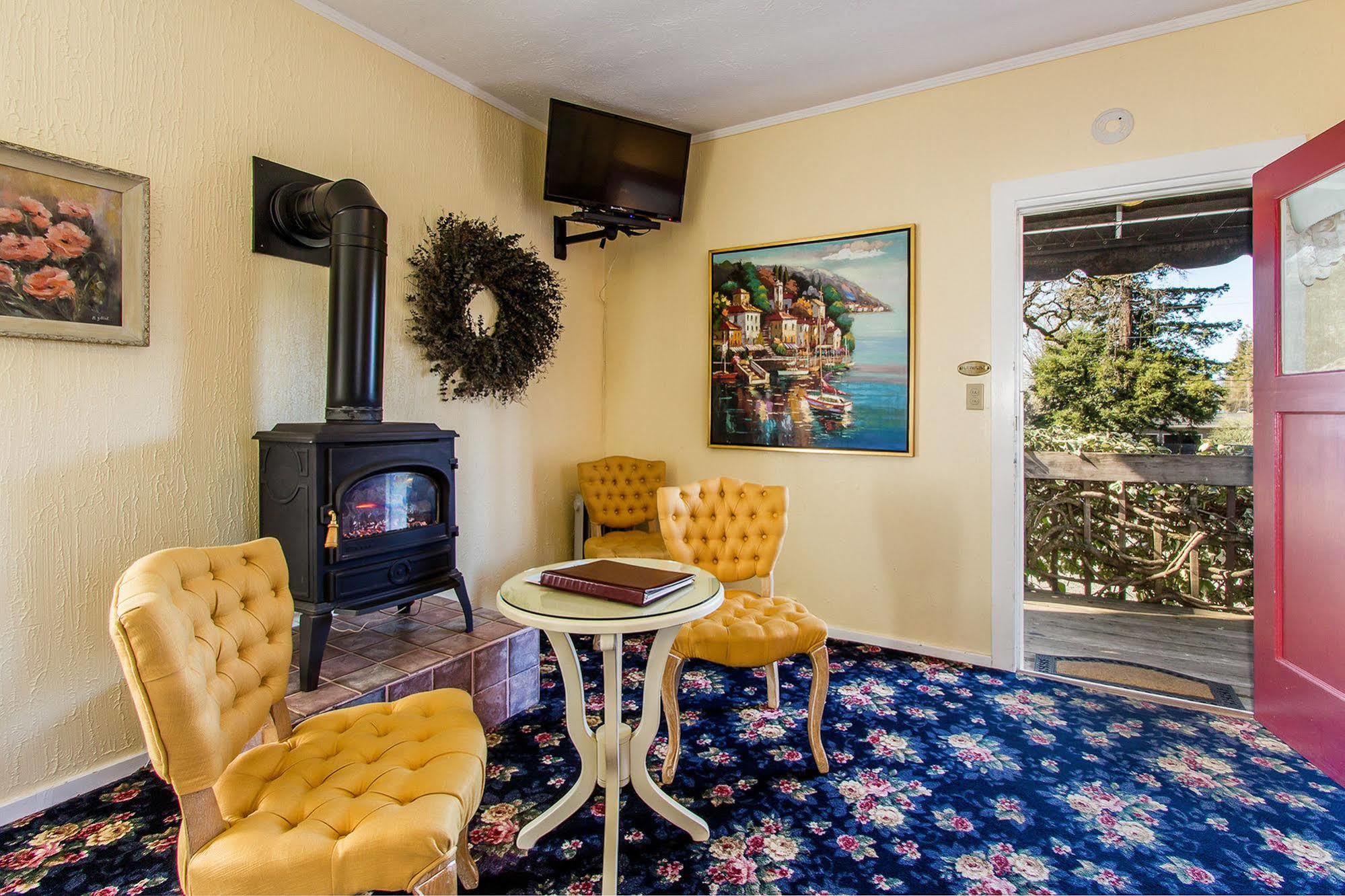 Shady Oaks Country Inn St. Helena Exterior foto