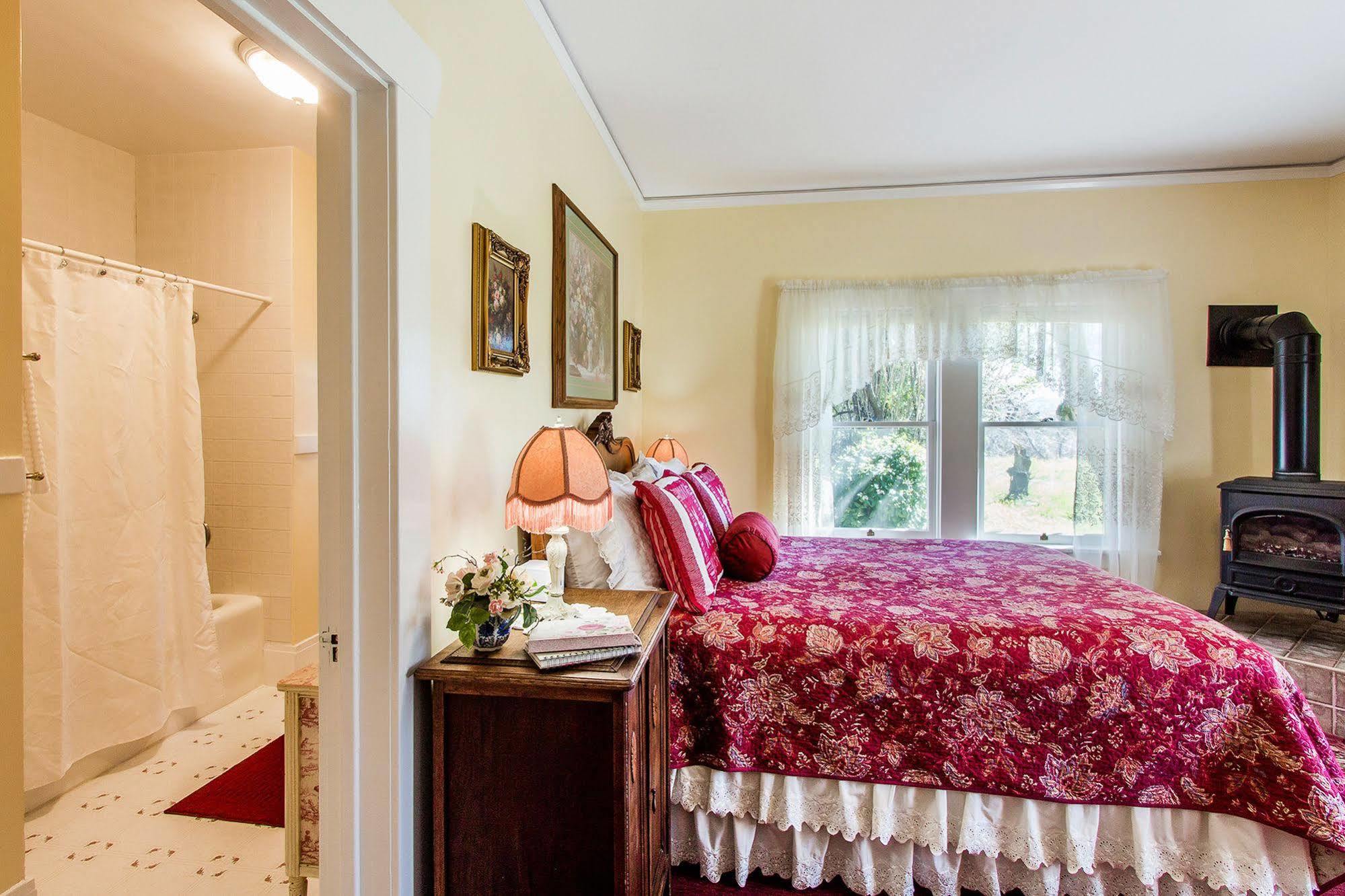 Shady Oaks Country Inn St. Helena Exterior foto